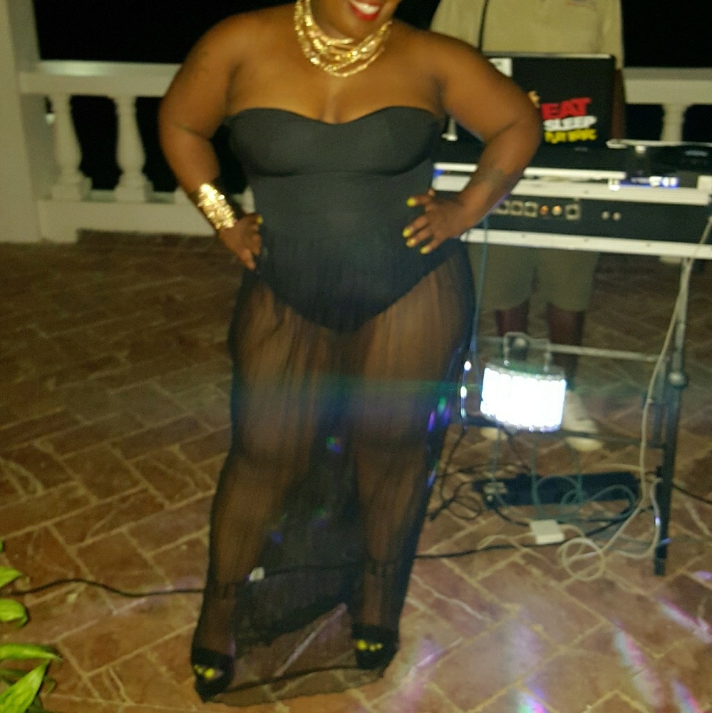 Strapless dress